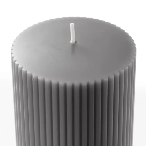 شمع ساخته شده با رنگ خمیری خاکستری