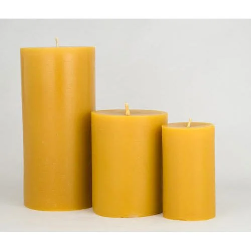 شمع ساخته شده با رنگ خردلی