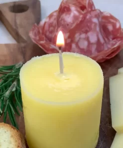شمع با رنگ مایع زرد کره ای